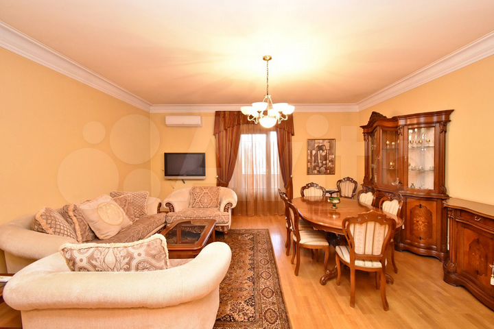 3-к. квартира, 100 м² (Армения)