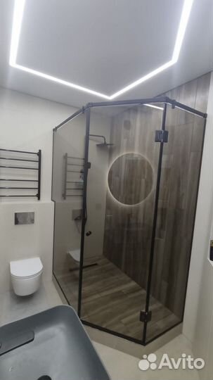 Стеклянные душевые перегородки на заказ из каленно