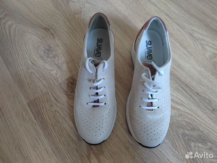 Женские ботинки