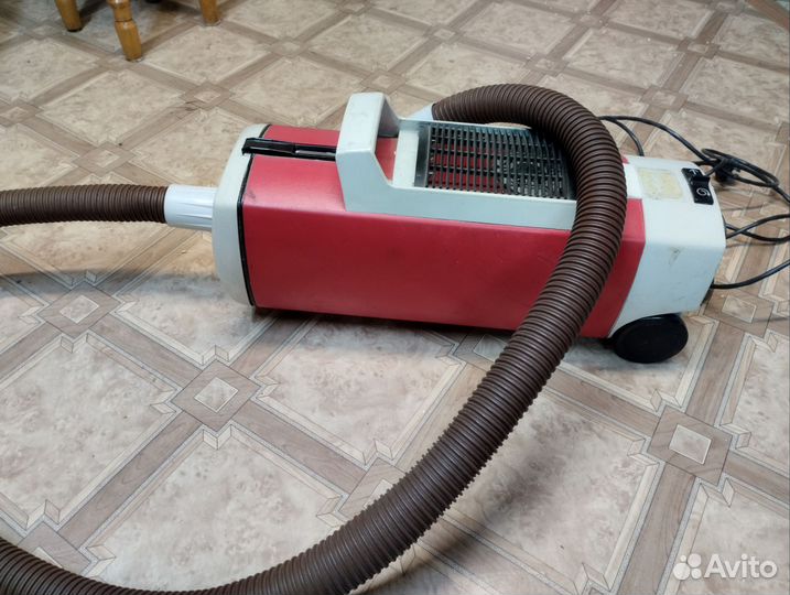 Пылесос Чайка