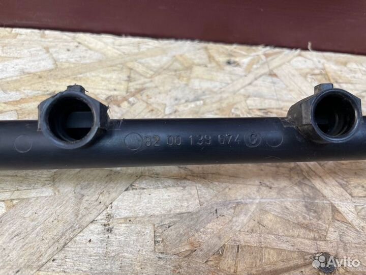 Топливная рампа Renault Logan