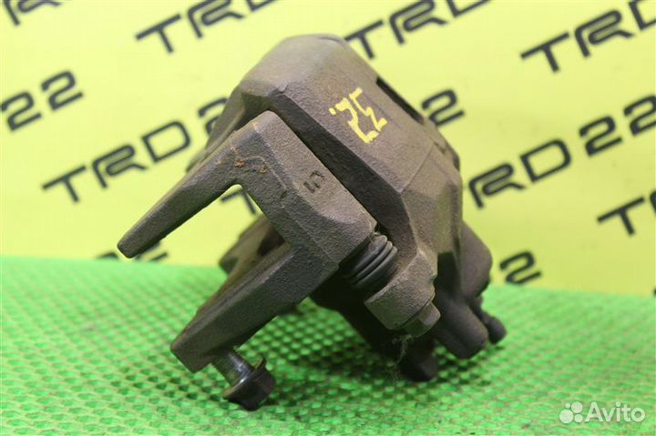 Суппорт тормозной передний правый Mitsubishi Asx