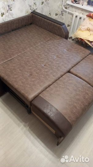 Диван прямой раскладной бу