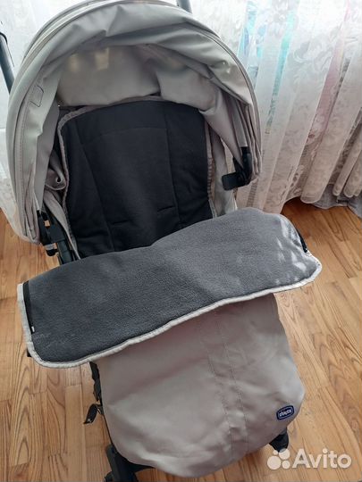 Коляска прогулка chicco