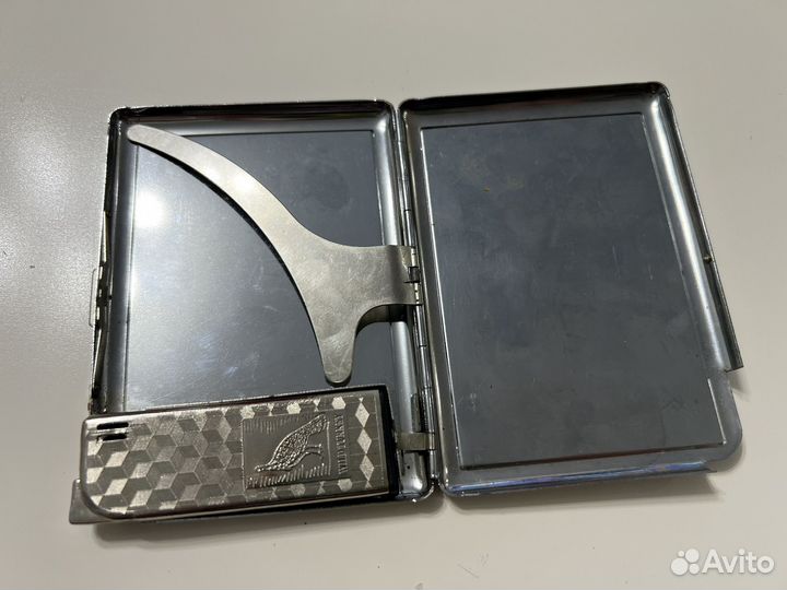Портсигар с зажигалкой