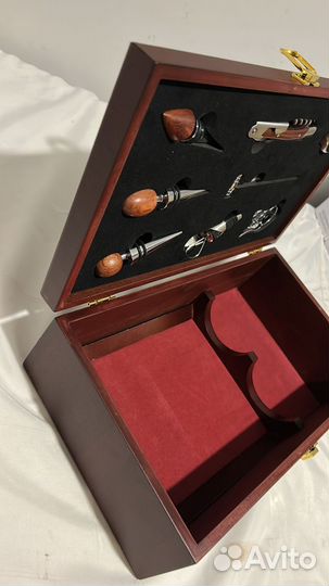 Подарочная коробка для вина с аксессуарами