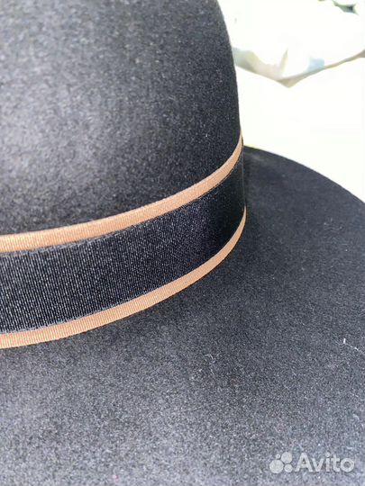 Шляпа черная шерстяная zara