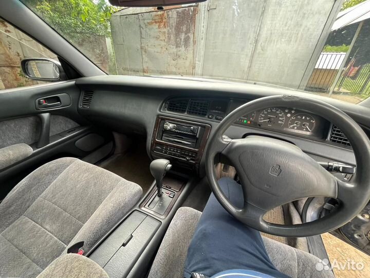 Toyota Crown 2.5 AT, 1992, 305 000 км