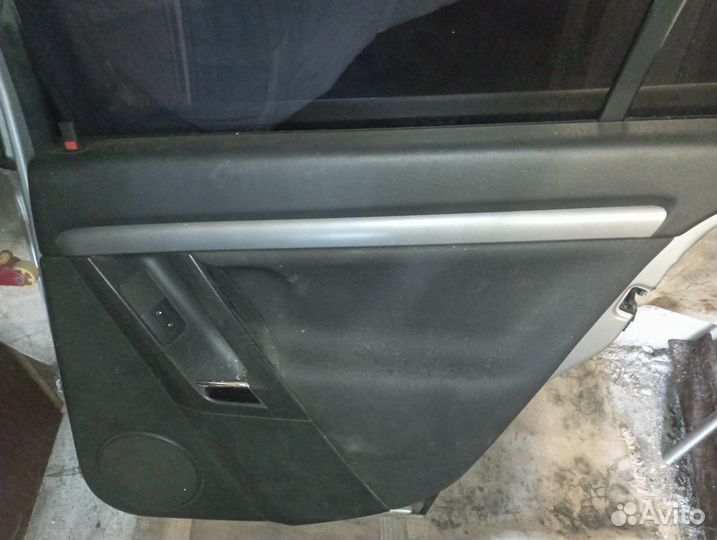 Двери на opel vectra