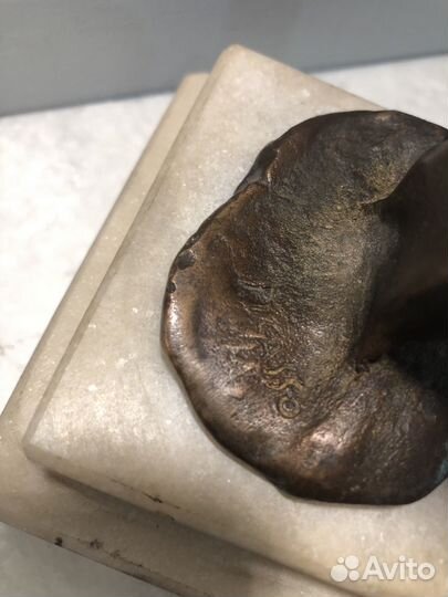 Статуэтка бронза