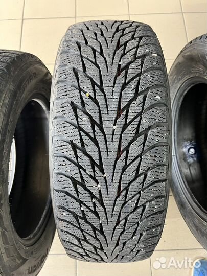 Nokian Tyres Hakkapeliitta R2 215/60 R16 99R