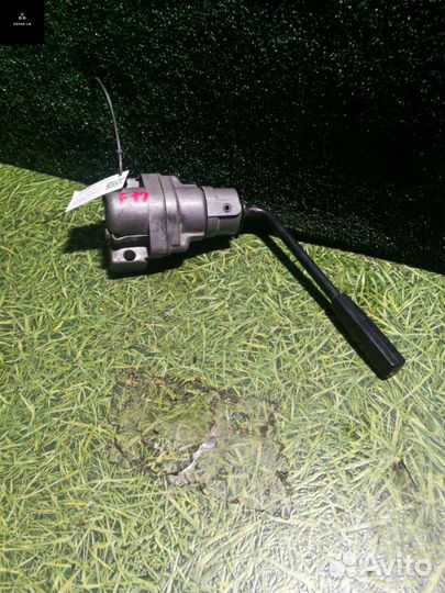 Кран ручного тормоза (ручник) Volvo F 1986 273036