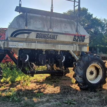 Сеялка Bourgault 8810, 2010