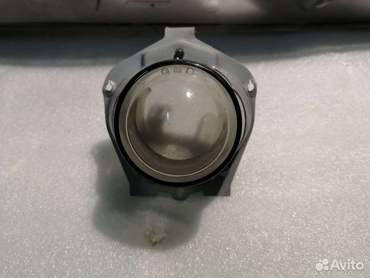 Линза и отражатели в фару mazda 6 gg