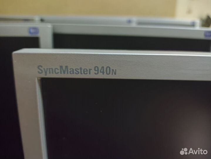 Монитор Samsung