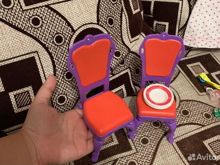 Стулья для барби набор