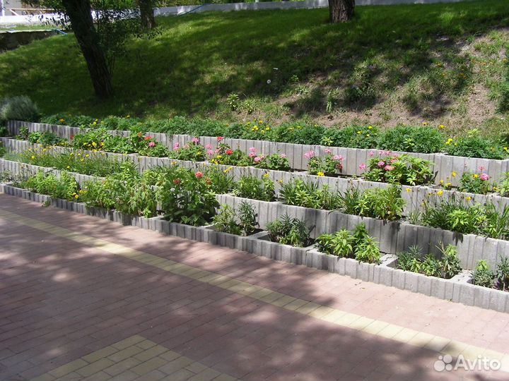 Уличные вазоны