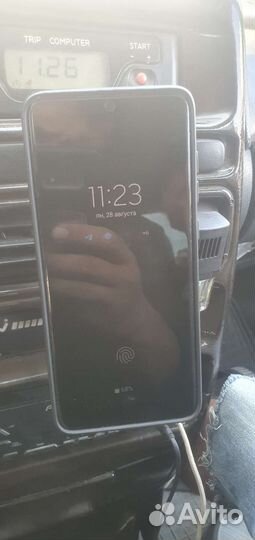 Телефон Samsung Galaxy s20 plus