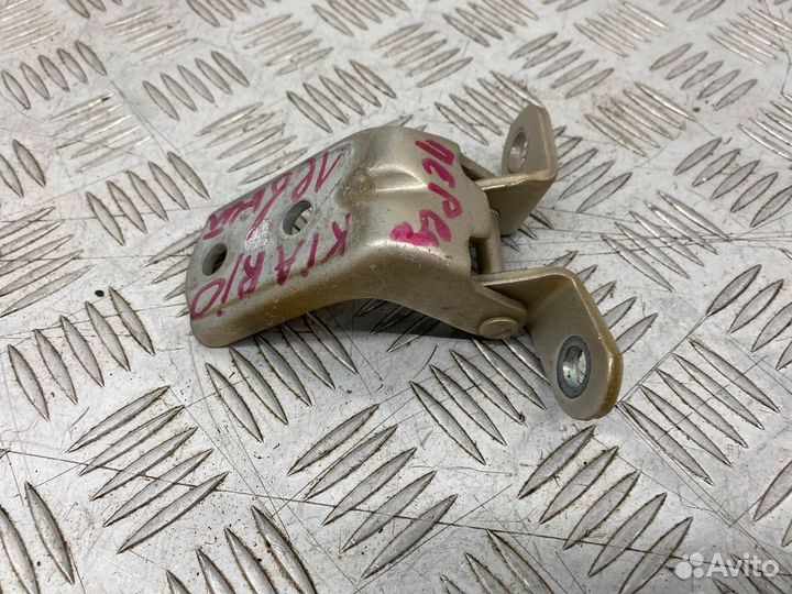 Б/У петля двери передний левый Kia Rio 3 UB D4FC