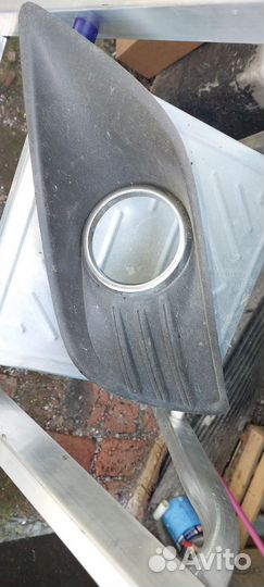 Накладка на передний бампер ford focus