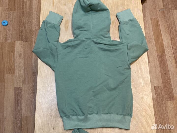 Костюм спартивный детский новый