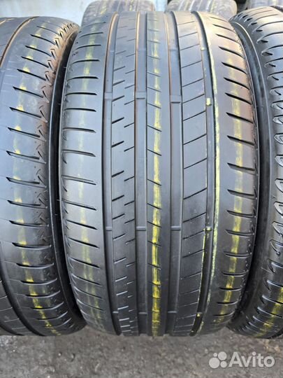 Bridgestone Alenza 001 245/40 R21 и 275/35 R21 100Y