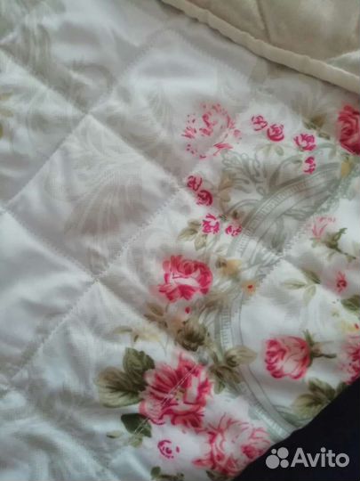 Покрывало и наволочки комплект новый