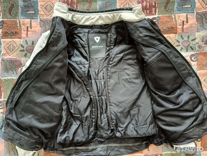 Мотокуртка женская Revit