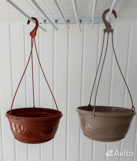 Кашпо для цветов подвесное