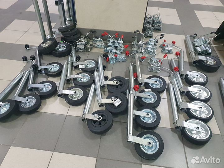 Опорное колесо с хомутом крепления