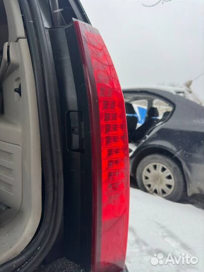 Фонарь задний правый Cadillac SRX 1