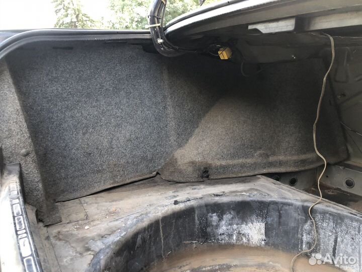 Обшивки багажника BMW 5 series E34