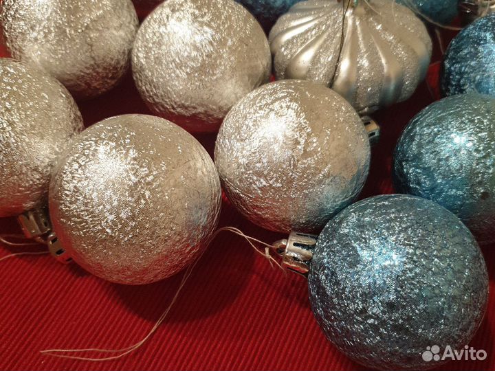 Новогодние игрушки