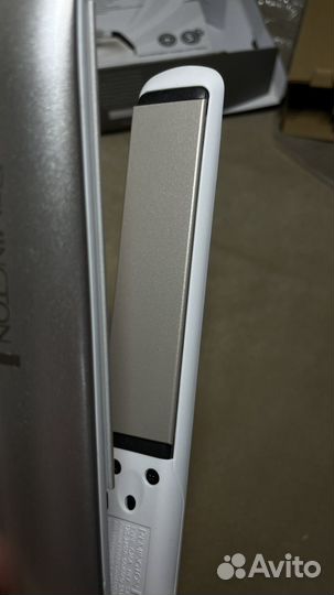 Выпрямитель Remington Hydraluxe (S8901)