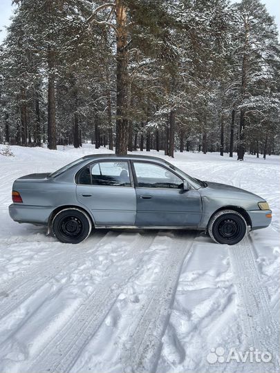 Toyota Corolla 1.3 AT, 1992, 130 000 км