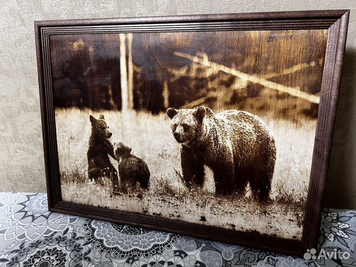 Выжженая картина «медведи»