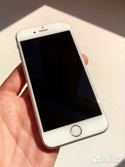 iPhone 6S, 16 ГБ