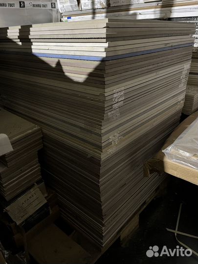 Керамогранит и керамическая плитка на стены и пол