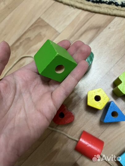 Детские игрушки Деревянная шнуровка