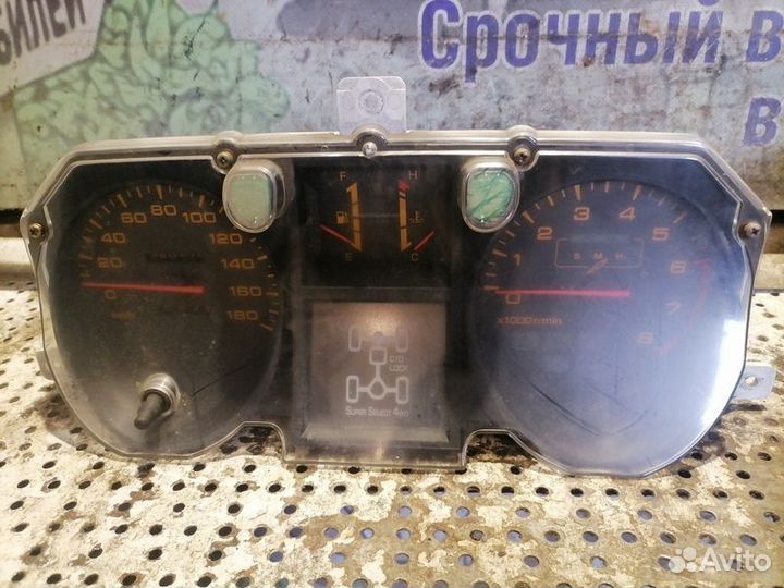 Панель приборов Mitsubishi Pajero