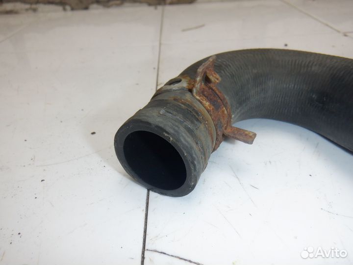 Патрубок радиатора Peugeot 206