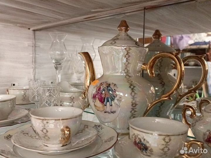 Сервизы фарфор чайные, столовые, кофейные
