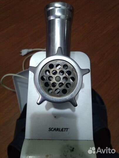 Мясорубка scarlett