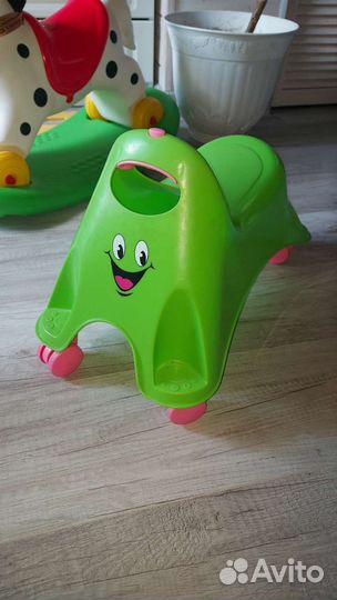 Лошадь каталка+ подарки