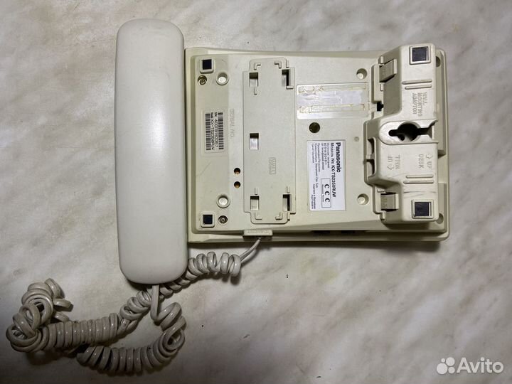 Телефон проводной кнопочный