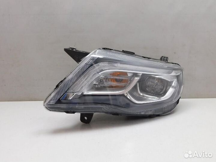 Фара левая Geely Atlas