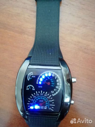 Часы спидометр