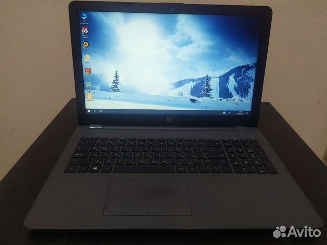 Ноутбук HP Core i3 6006u. 4 gb. Radeon 520 2gb