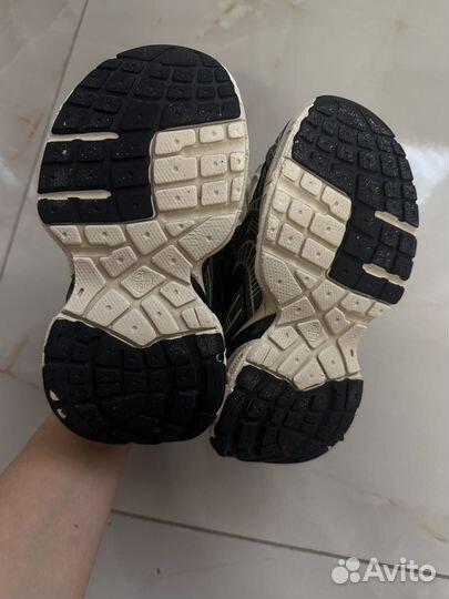 Продам кроссовки детские 28 размер