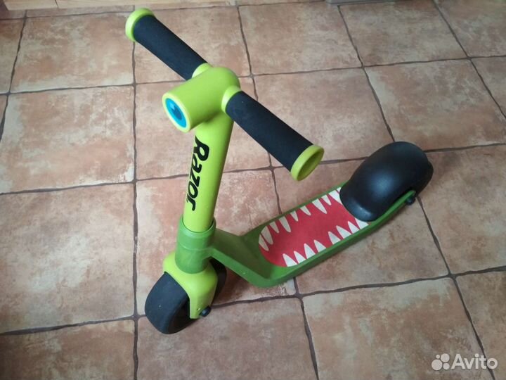 Самокат razor